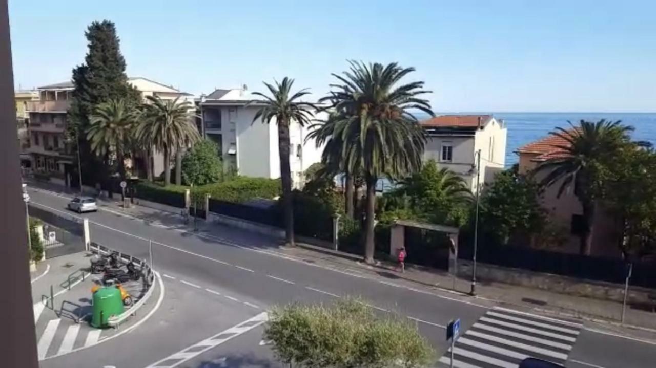 Varigotti #Subitoalmare Exteriör bild